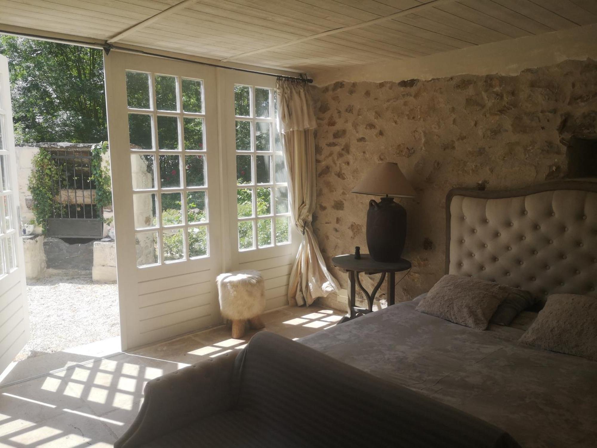 Le Mouton Bed & Breakfast Blaison Exterior photo